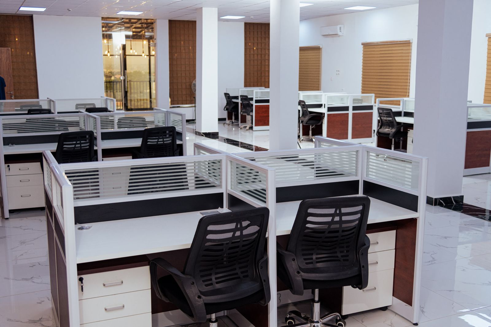 OFFICE SET FURNITURES