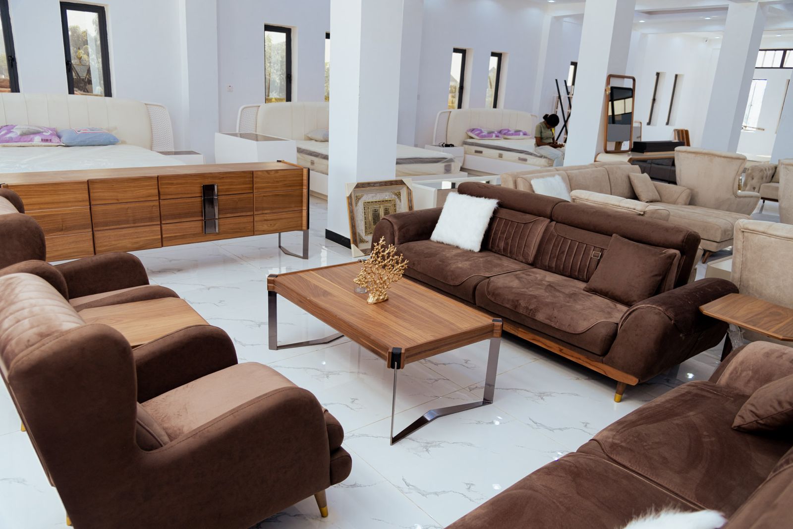 CONTEMPORARY FURNITURE SET-TCH069 - Image 3